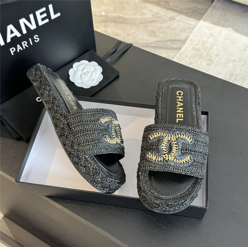 Ch**el crochet slide sandals in black