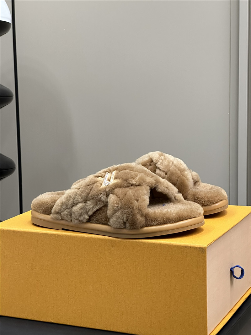 l0vis Vvtt0n lv bliss comfort mule camel