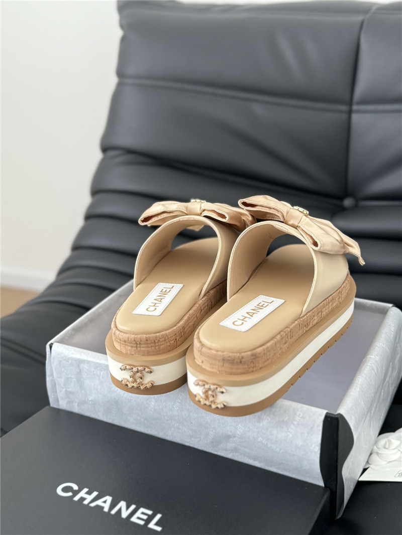 Ch**el silk bow leather platform sandals with crystal Ch**el beige