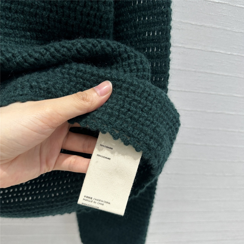 D10r simple round neck cashmere sweater replica clothing sites