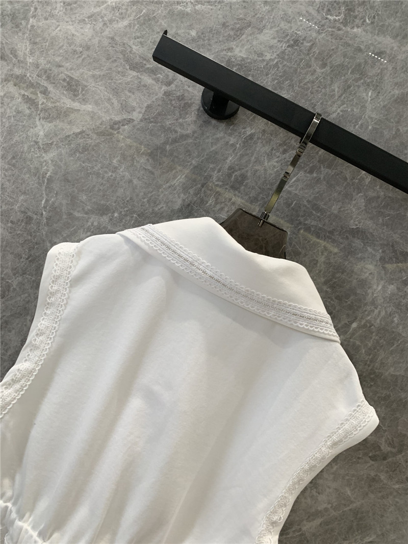 Ch**el letter hollow lace waist sleeveless top replica clothes