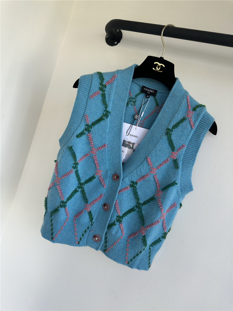 Ch**el contrast plaid knitted vest replica clothing sites