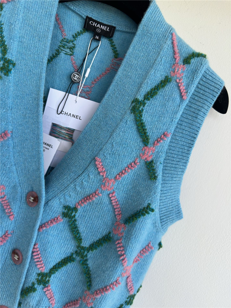 Ch**el contrast plaid knitted vest replica clothing sites