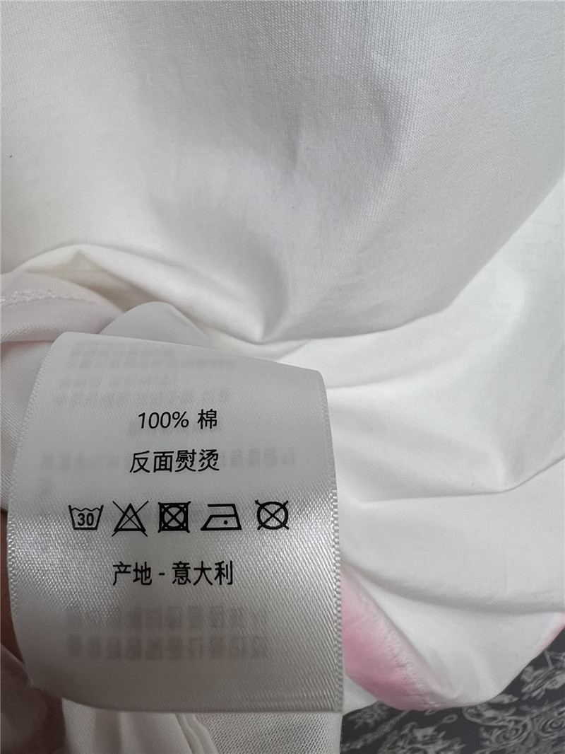 D10r simple t-shirt replica clothing sites