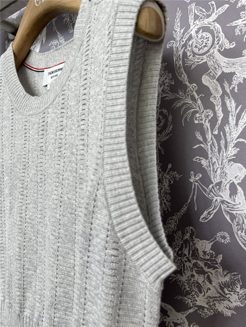 THOM BROWNE new knitted vest replica d&g clothing