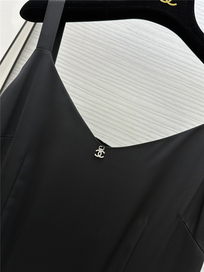 Ch**el v-neck suspender pleated dress replica designer clothes