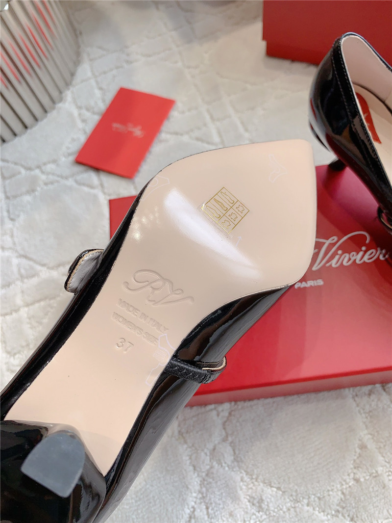 Roger Vivier Virgule Mary Jane Pumps Black Patent Leather