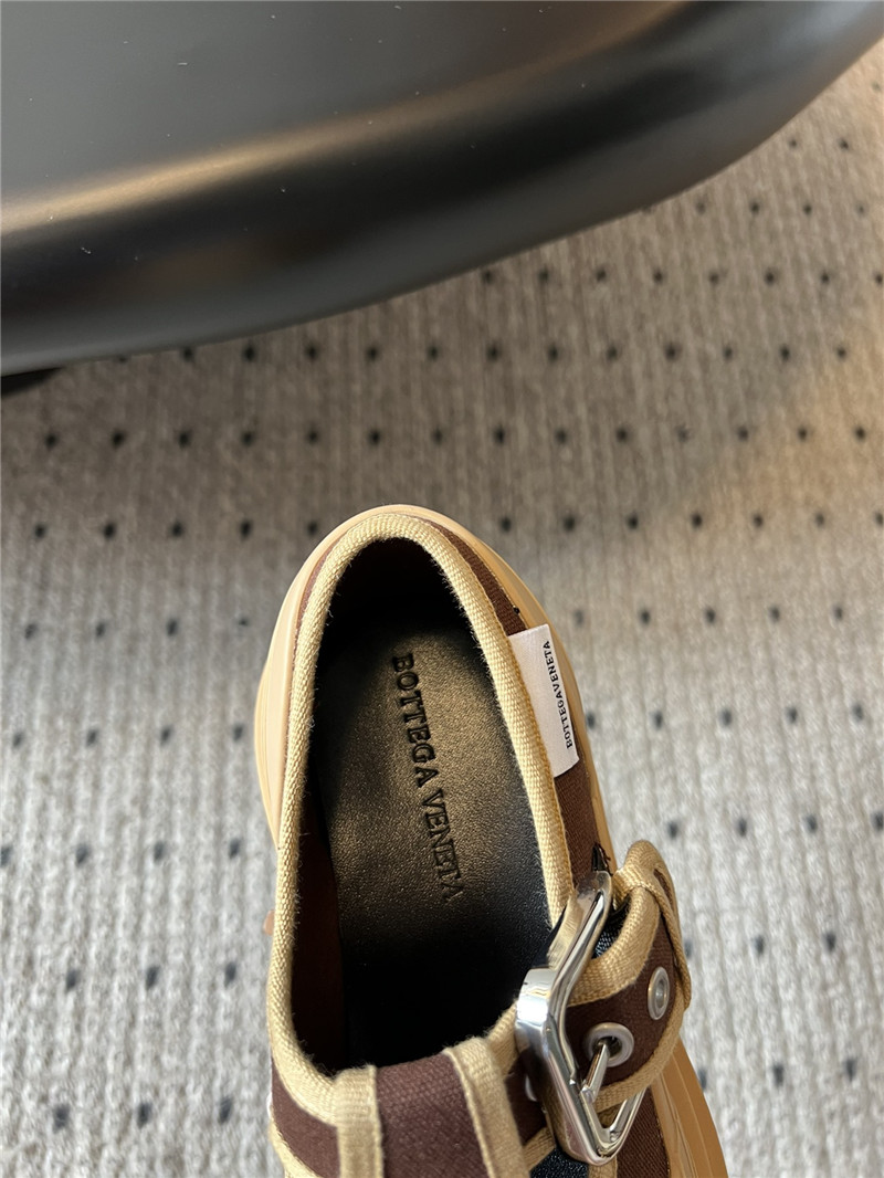 b0tt*ga Ven*ta trek mary-jane in brown and beige