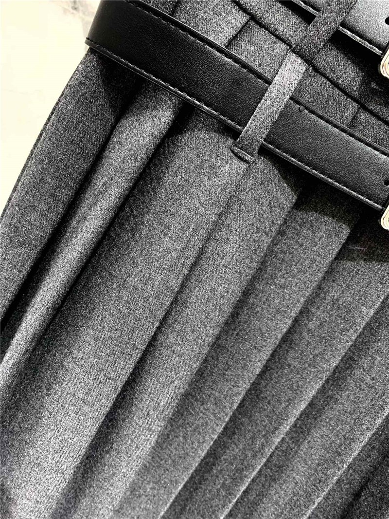 Y51 new long pleated skirt replica clothing sites