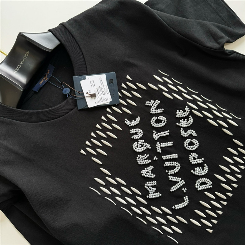 l0vis Vvtt0n lv round neck short sleeve replica clothes
