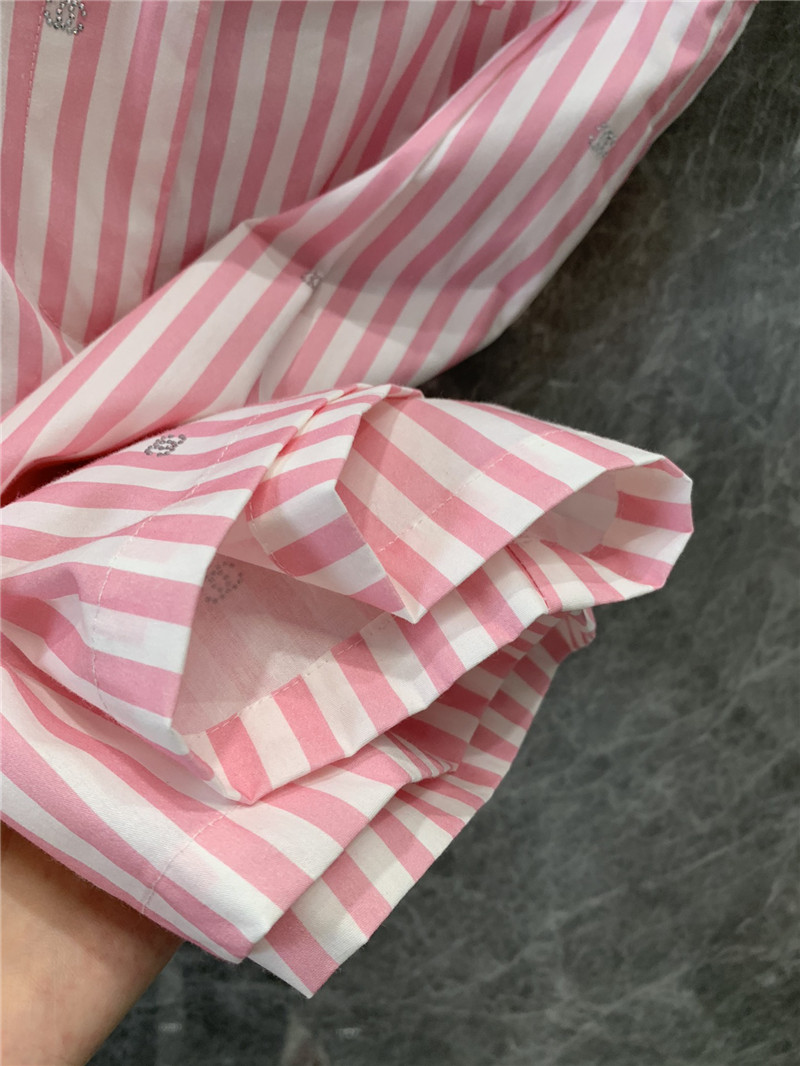 ch**el double c hot D1am0nd striped shorts replicas clothes