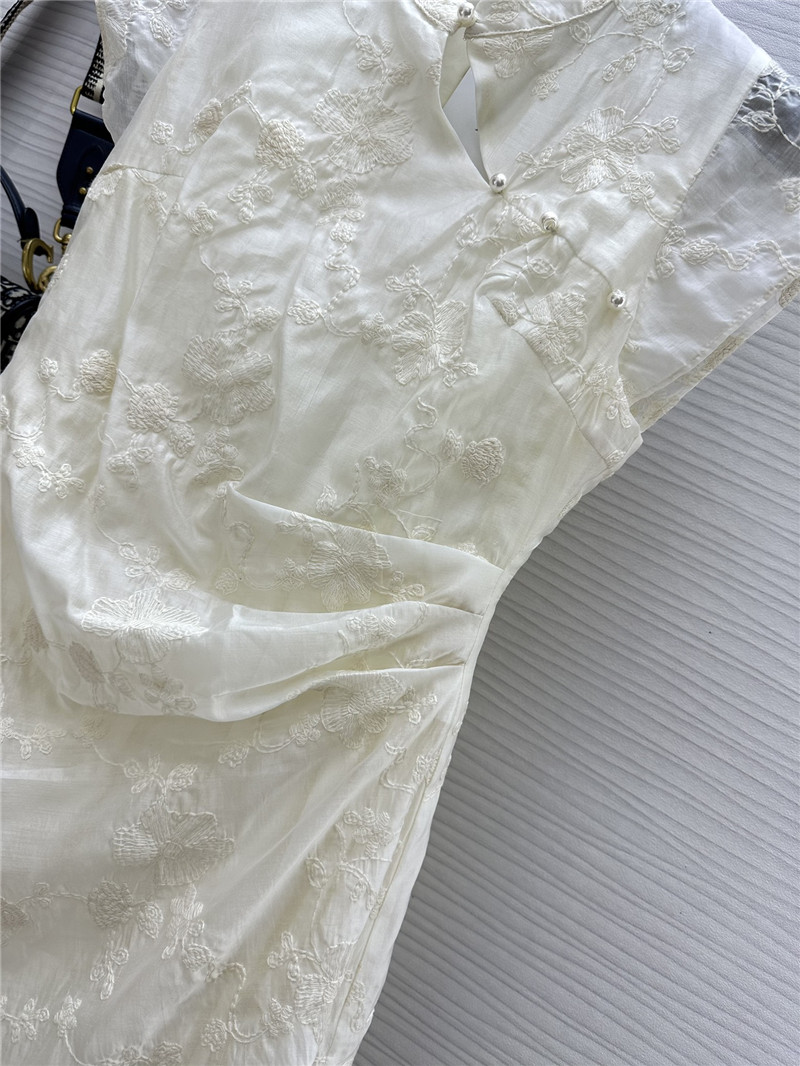 D10r new chinese style embroidered dress replicas clothes