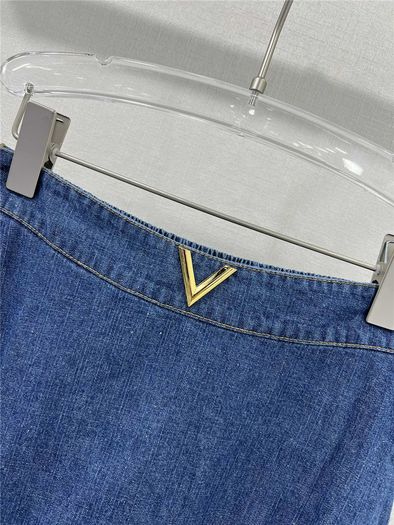 Va1e*ntin0 gradient denim skirt replica d&g clothing