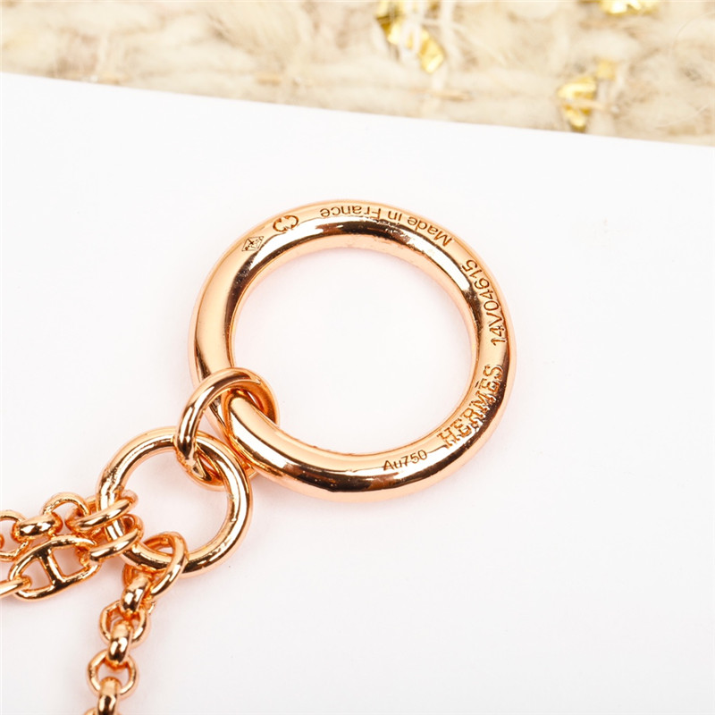 H**me5 pig nose necklace