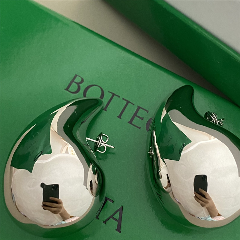 b0tt*ga Ven*ta new earrings