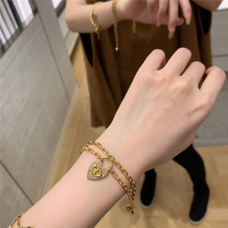 d10r D1am0nd heart lock bracelet