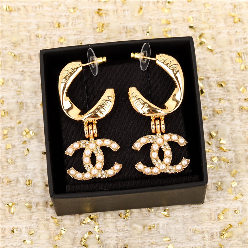 Ch**el hook hanging double c pearl earrings