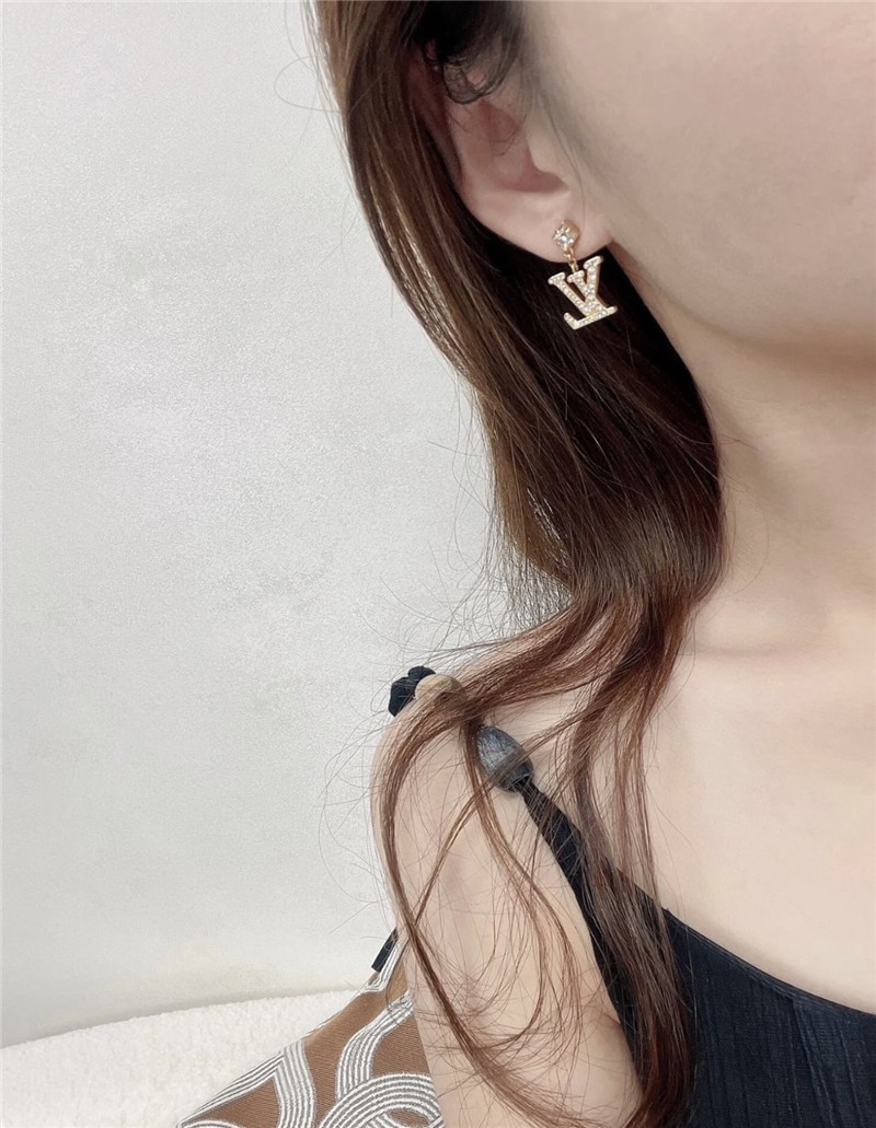 l0vis Vvtt0n lv green earrings