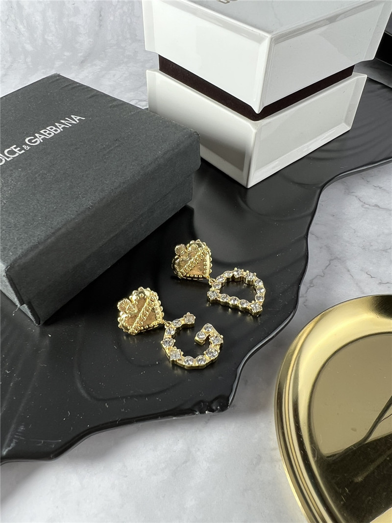dolce & gabbana d&g white D1am0nd letter earrings