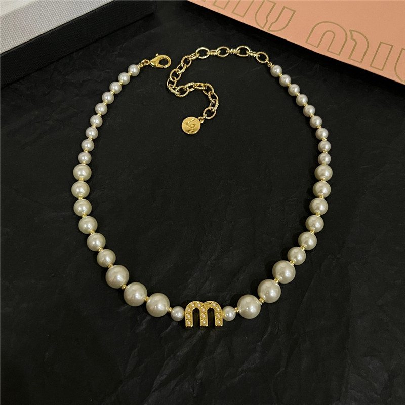 M1um1u pearl necklace