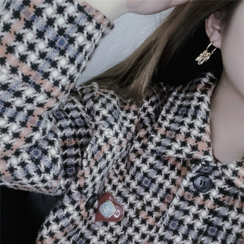 D10r letter pendant earrings