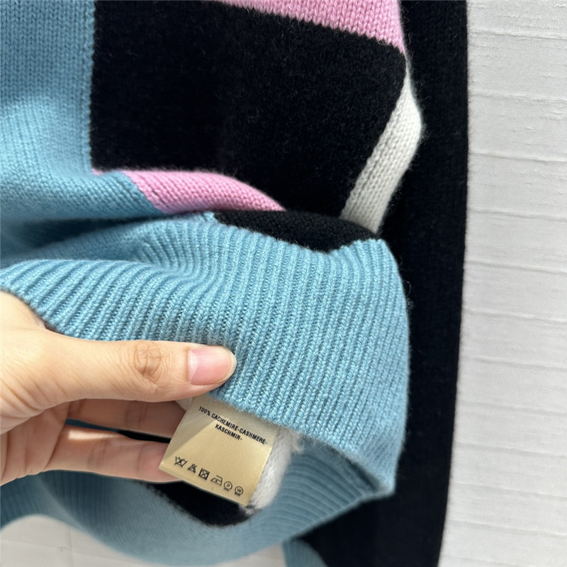 H**me5 cashmere sweater replica clothes