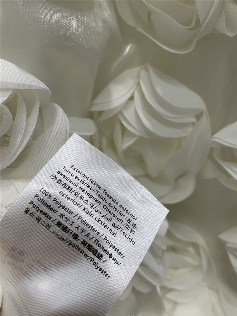 Va1e*ntin0 3d pearl flower skirt replica designer clothes