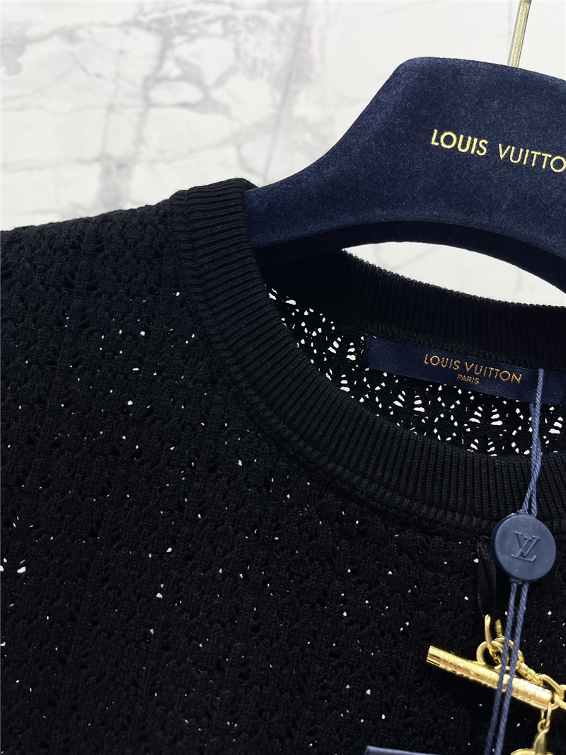 l0vis Vvtt0n lv dark pattern sweater replica clothes