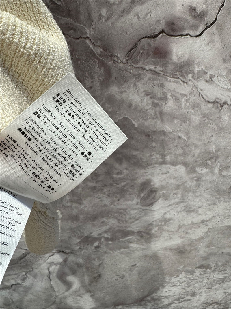 Va1e*ntin0 logo embroidered vest replica clothing sites