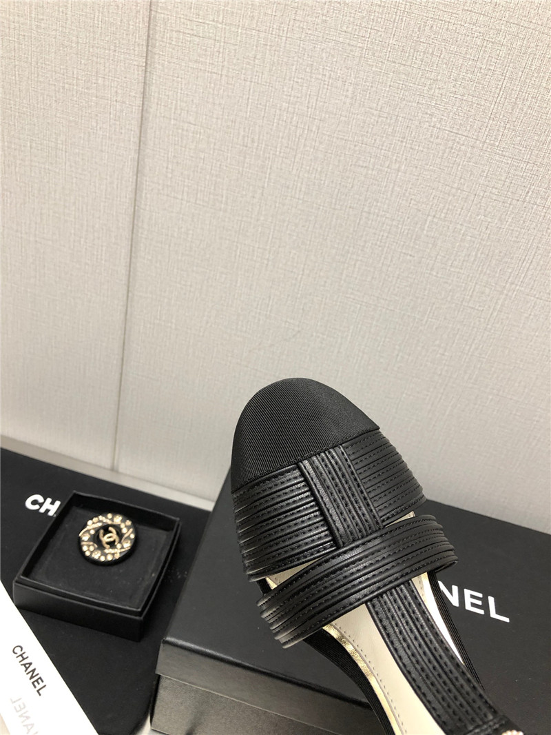 Ch**el cruise 2022/23 slingbacks & pumps in black lambskin