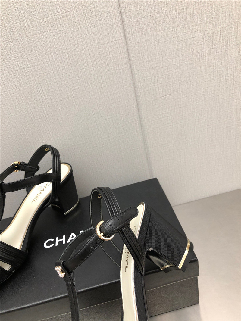 Ch**el cruise 2022/23 slingbacks & pumps in black lambskin