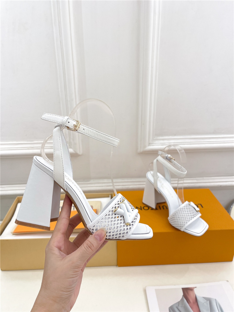 l0vis Vvtt0n shake sandal in white calfskin