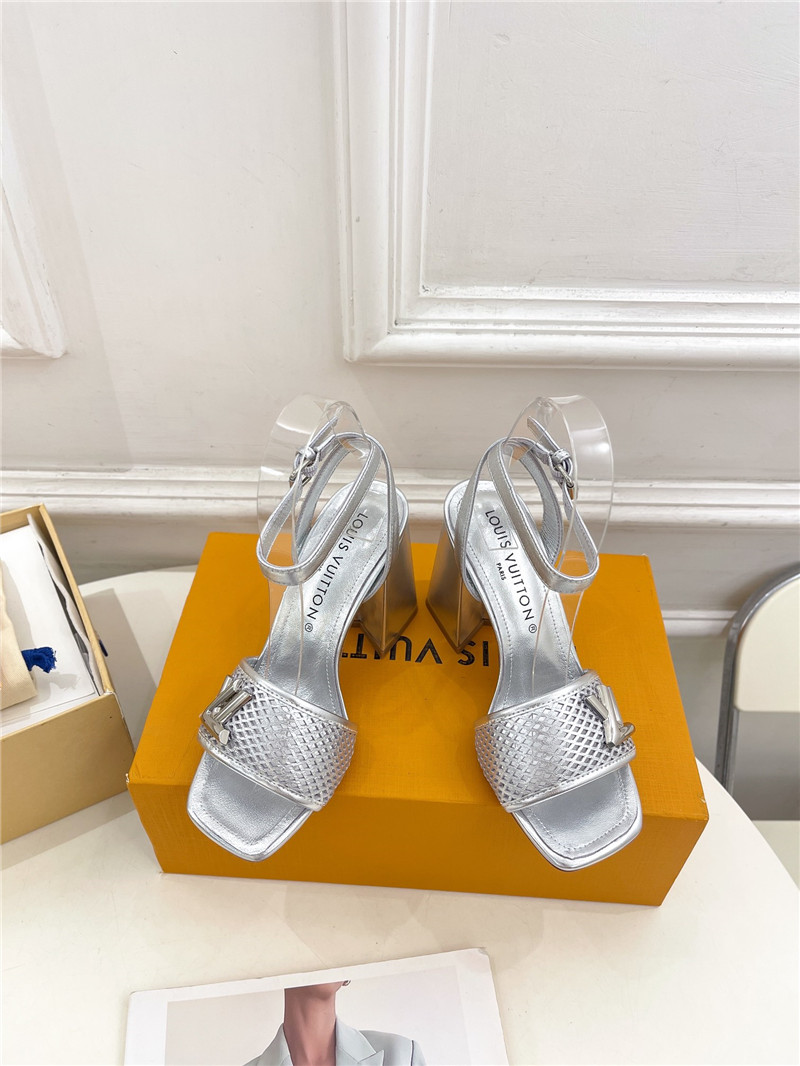 l0vis Vvtt0n shake sandal in silver calfskin