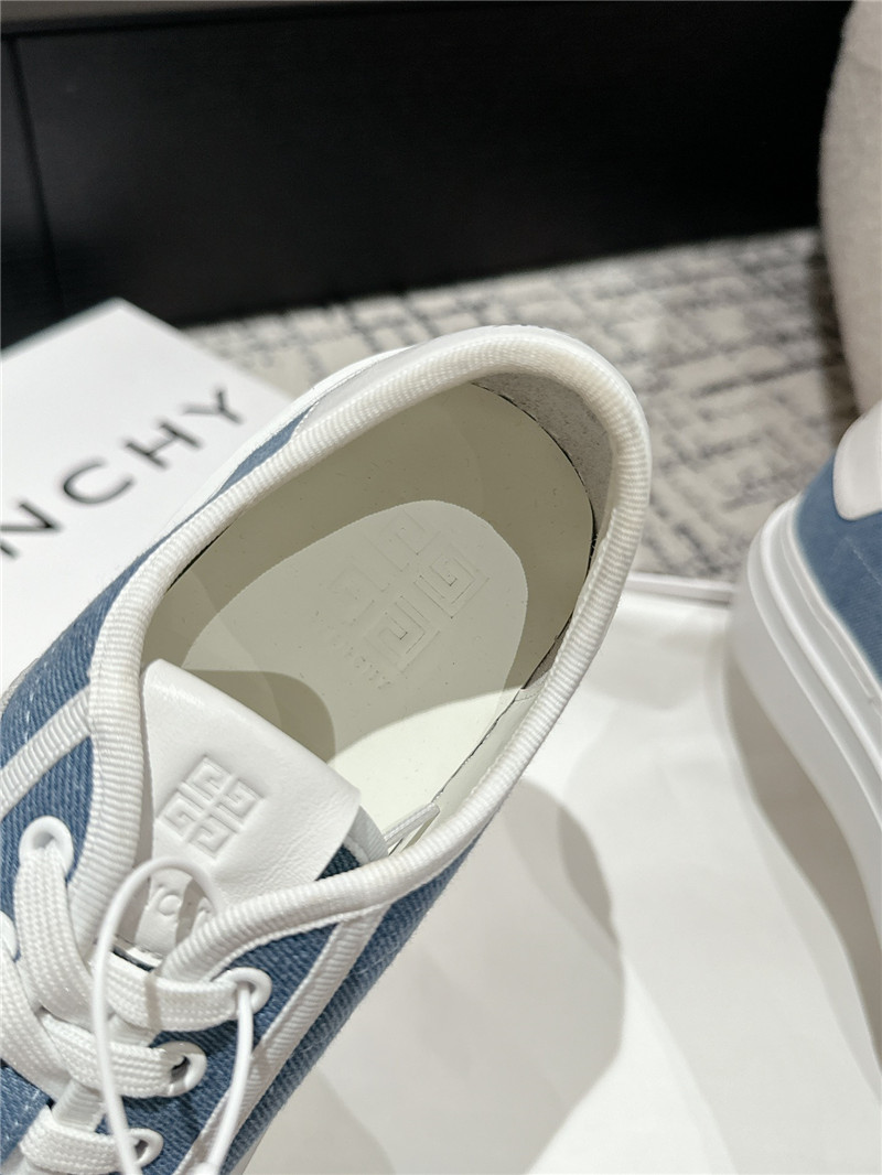 Givenchy City Platform Sneakers in Canvas