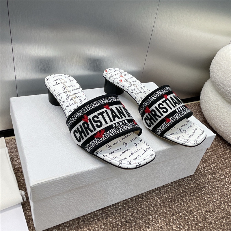 D10ramour dway heeled slide in je vous adore motif