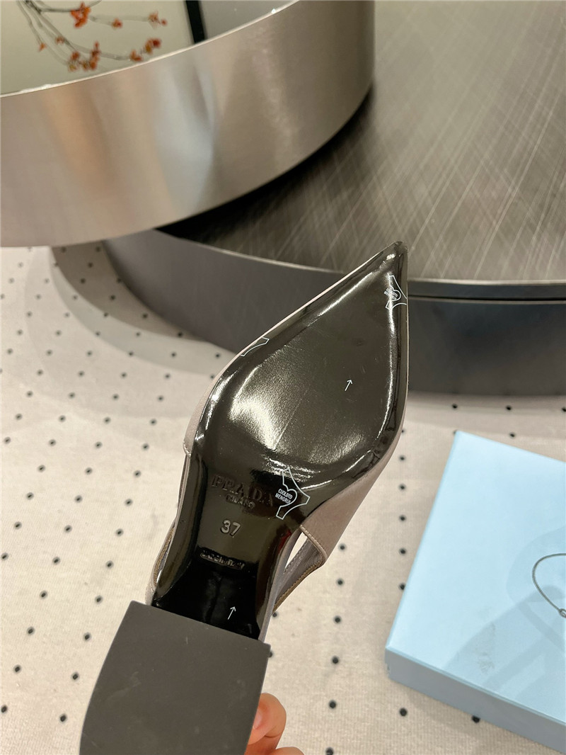 Pra*a grey satin cut-out pumps in silk viscose