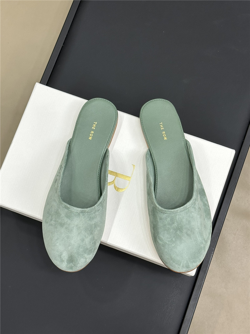 The R0w canal slip-on ice suede