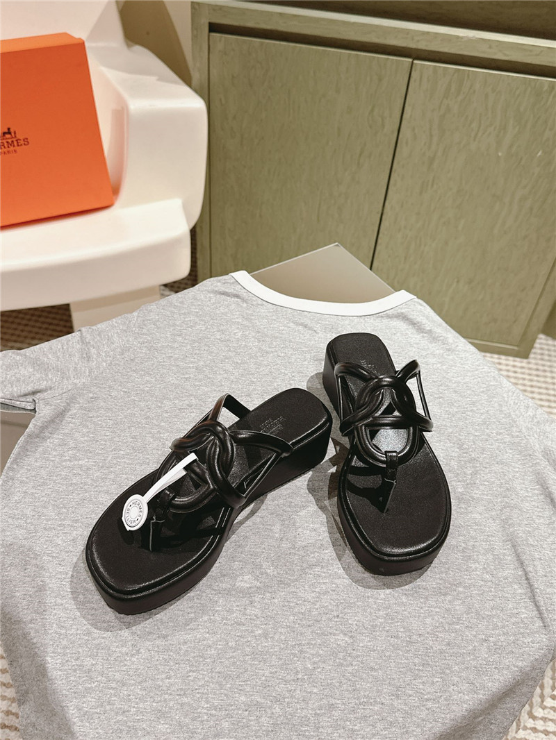 H**me5 gipsy sandal black goatskin