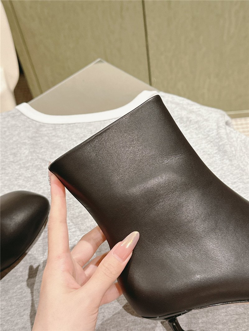 L0ew* toy ankle boots in black