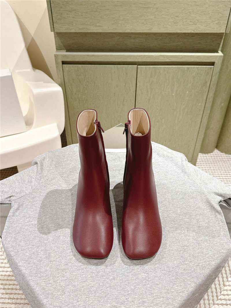 L0ew* toy ankle boots in burgundy