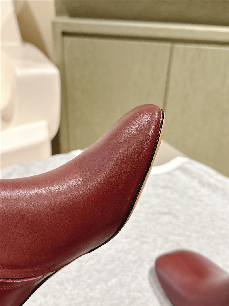 L0ew* toy ankle boots in burgundy