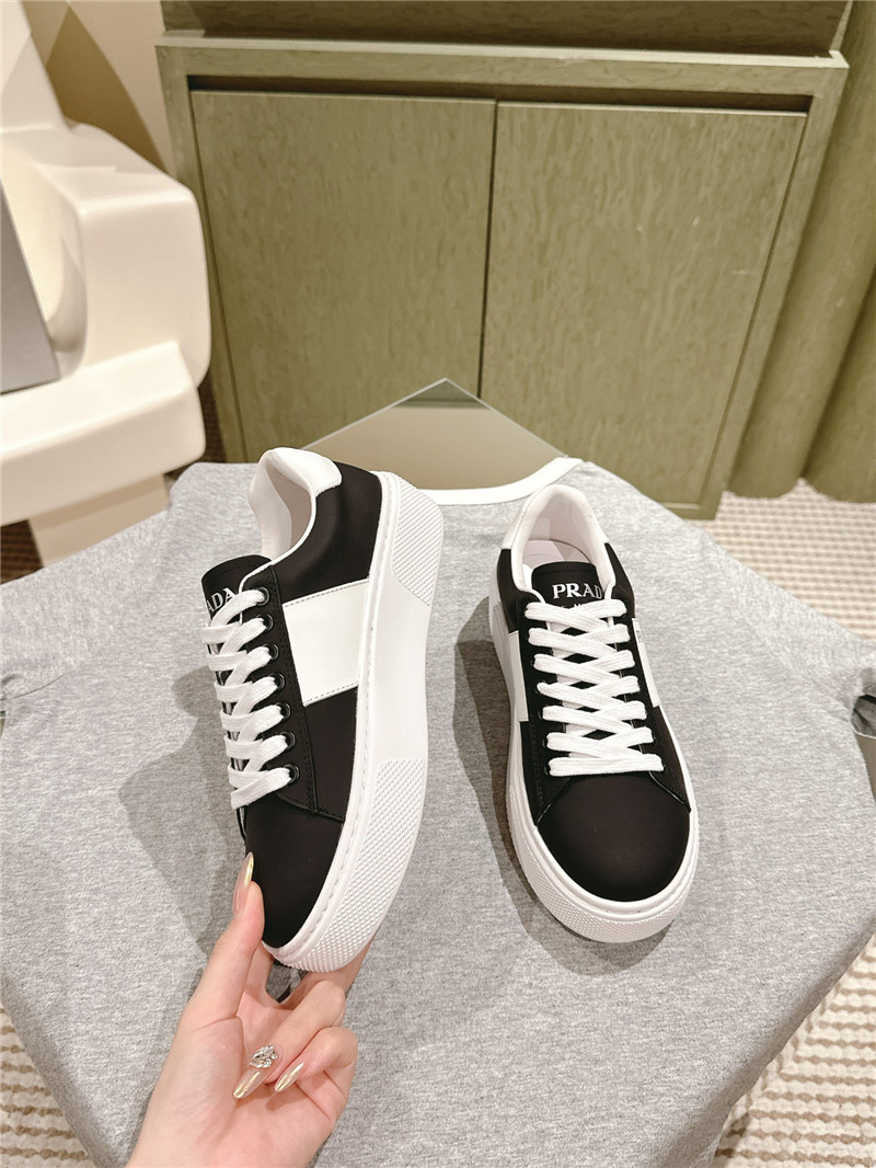 Pra*a laced low-top sneakers