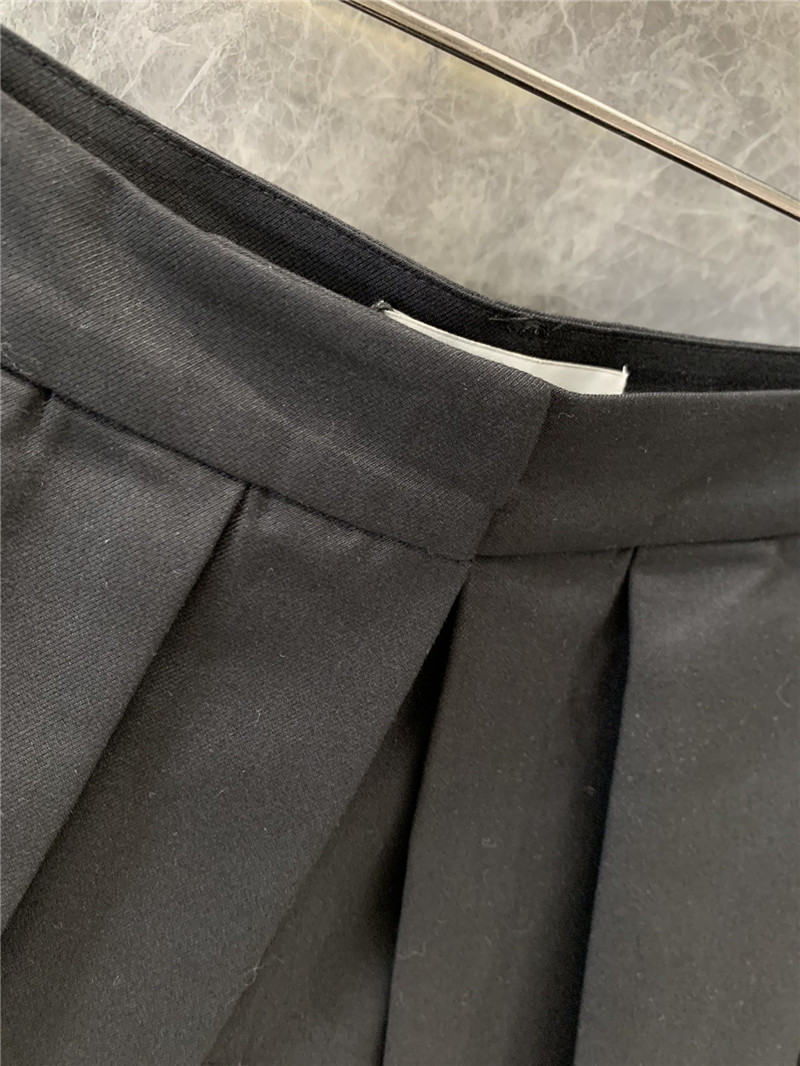 M1um1u micro-letter pleated apron-style pants skirt replicas clothes