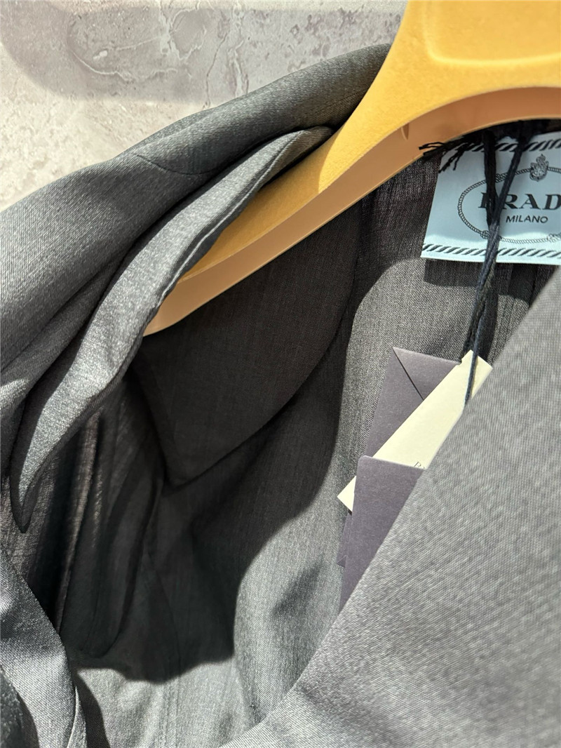 Pra*a worsted wool suit replica d&g clothing