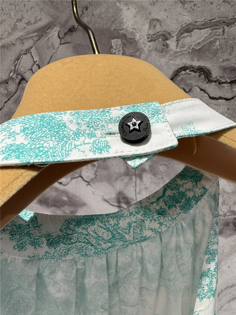 D10r allover floral printed halterneck top