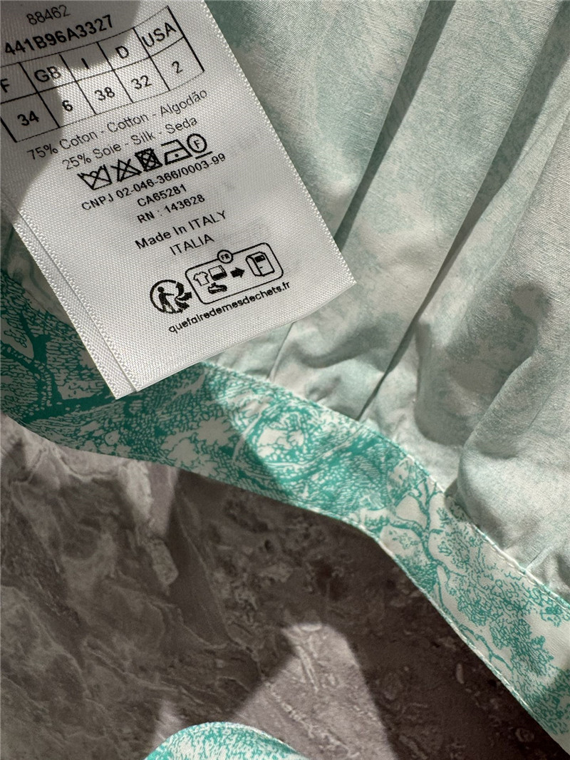 D10r allover floral printed halterneck top