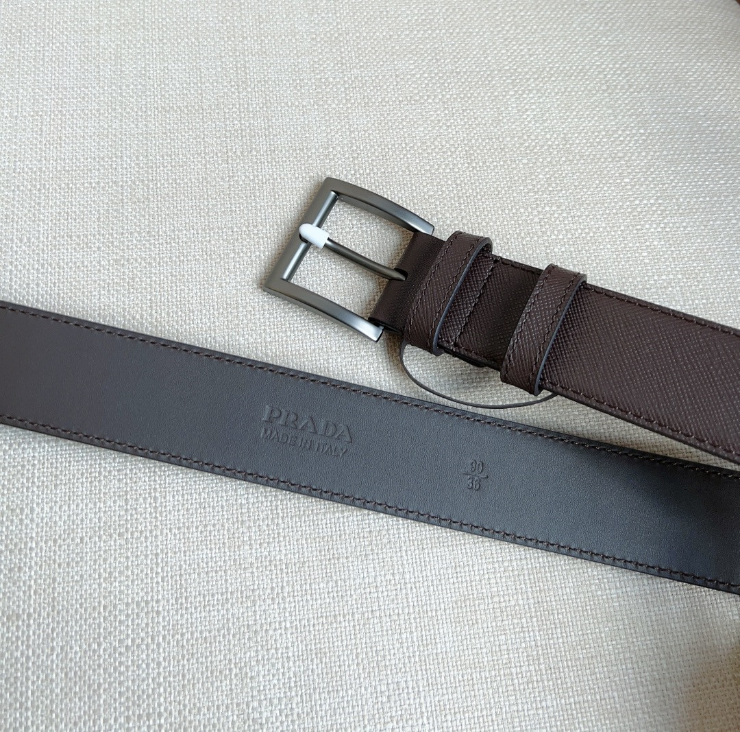 Pra*a triangle logo belt