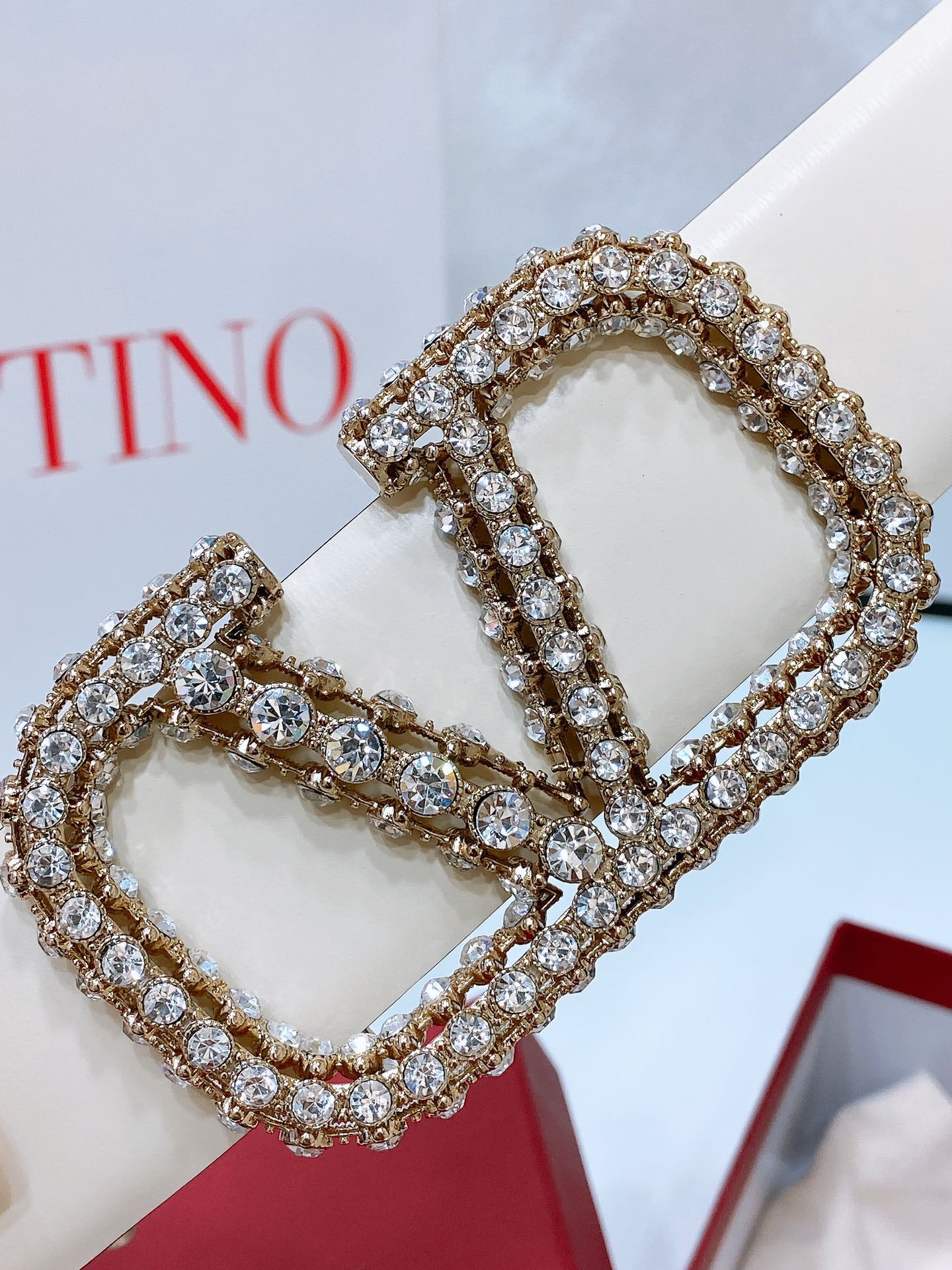 Va1e*ntin0 reversible calfskin belt