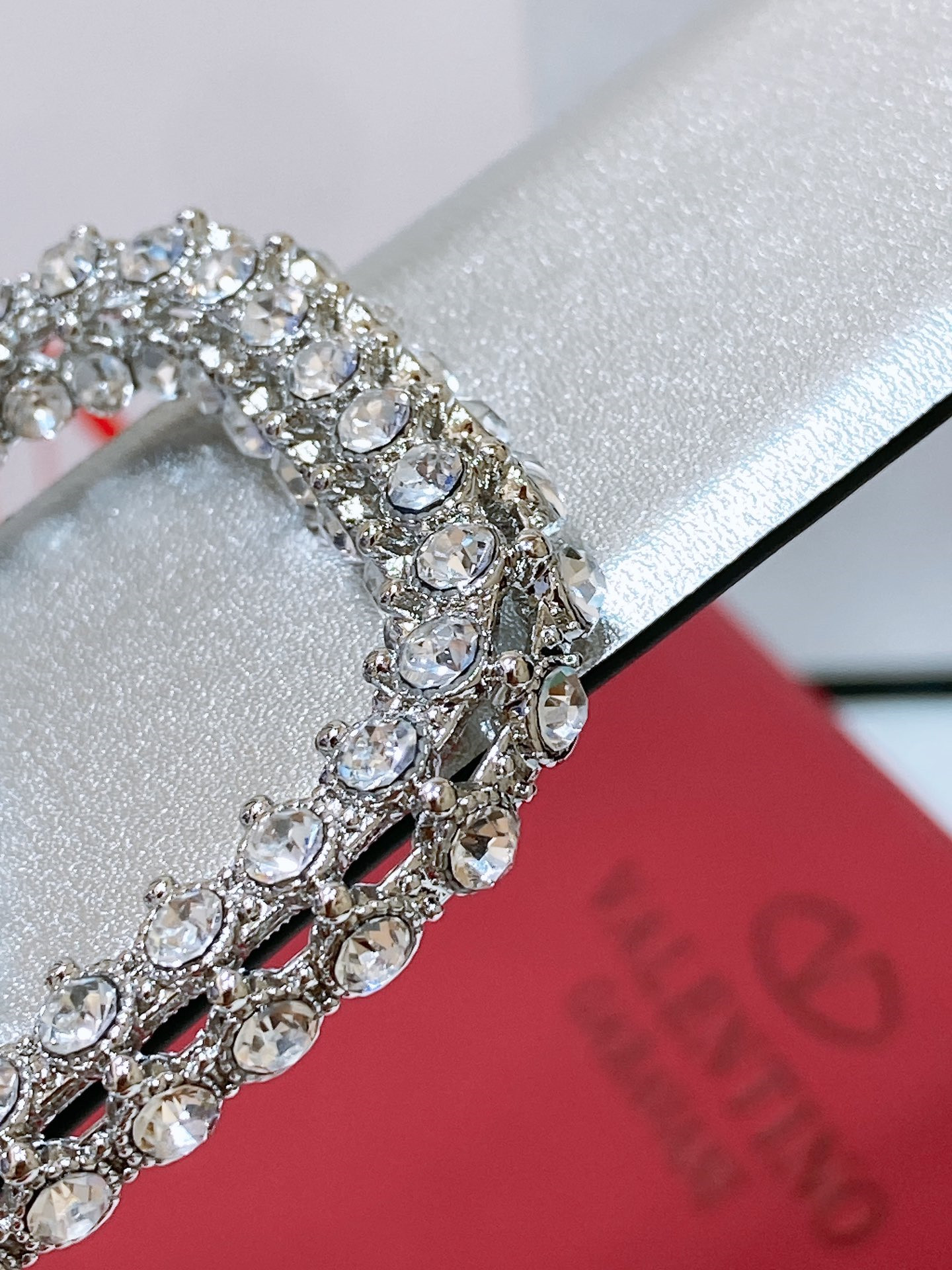 Va1e*ntin0 reversible calfskin belt