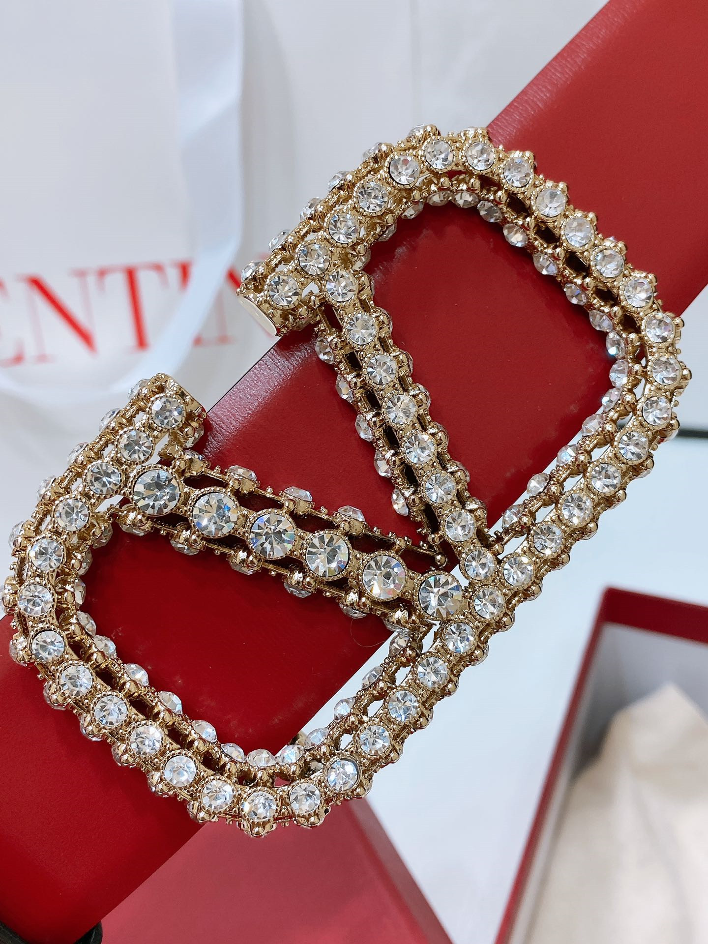 Va1e*ntin0 reversible calfskin belt